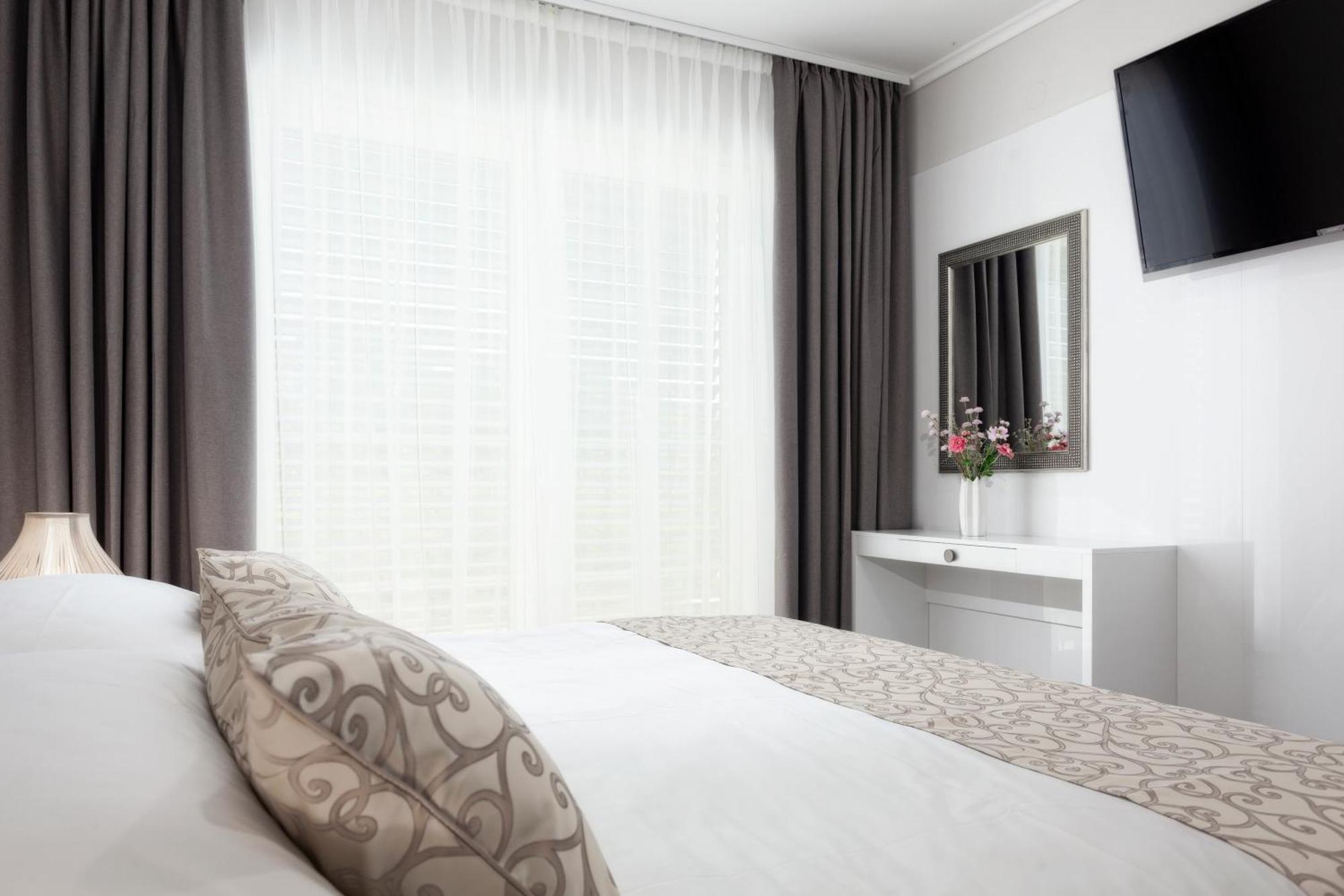 Luxury Rooms Vila Carissa マリンスカ エクステリア 写真