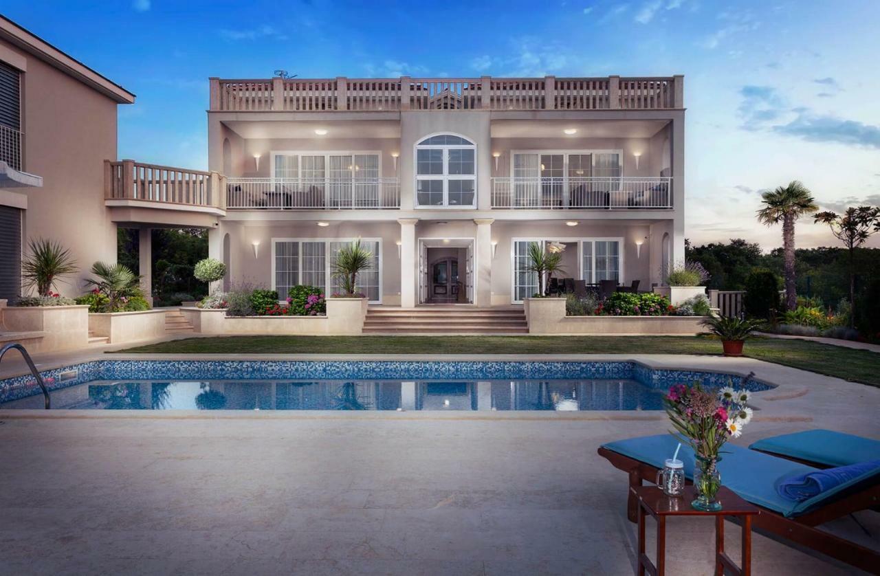 Luxury Rooms Vila Carissa マリンスカ エクステリア 写真