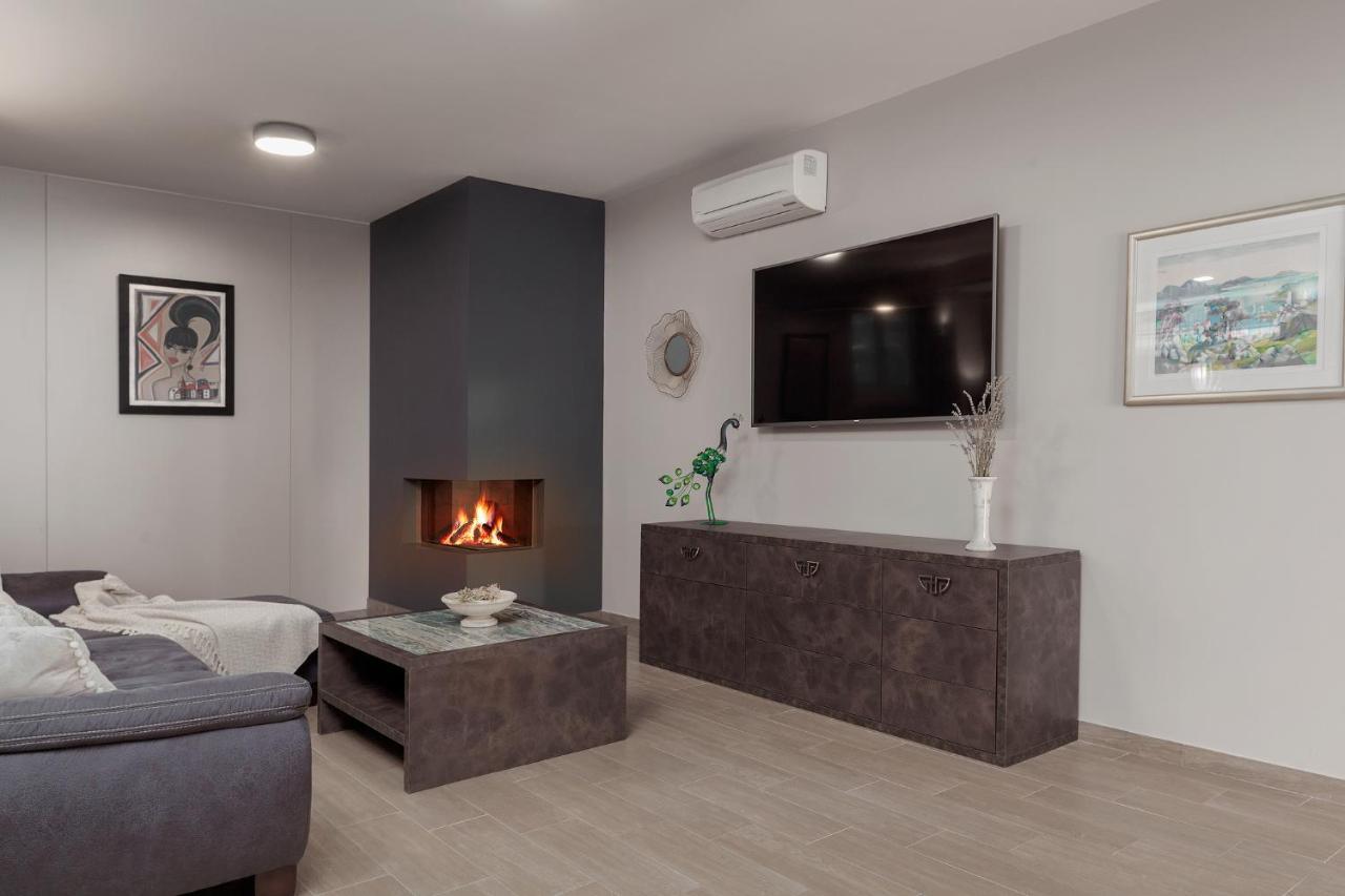 Luxury Rooms Vila Carissa マリンスカ エクステリア 写真